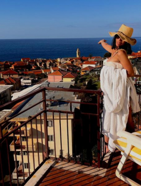 CHRISTOPHER HOUSE La terrazza sul mare